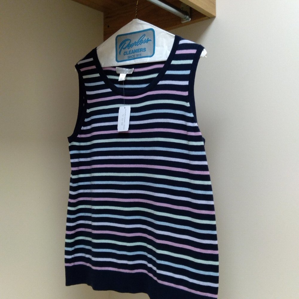 Christopher & Banks sleeveless sweater vest size m